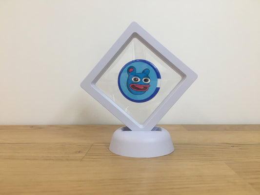 Expositor Brett 3D com Moeda – Peça Decorativa para Setup Cripto