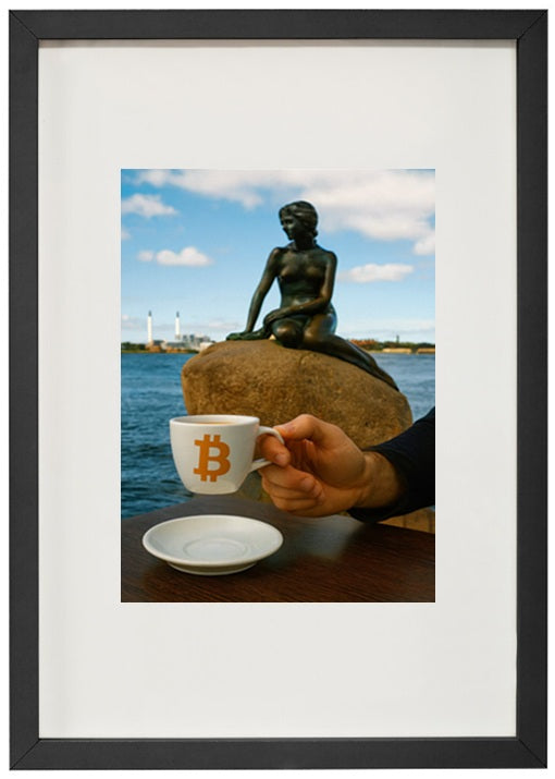 Quadro preto Copenhaga alusivo à criptomoeda bitcoin