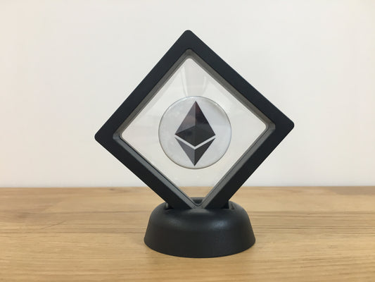 Expositor Ethereum 3D com Moeda – Peça Decorativa para Setup Cripto