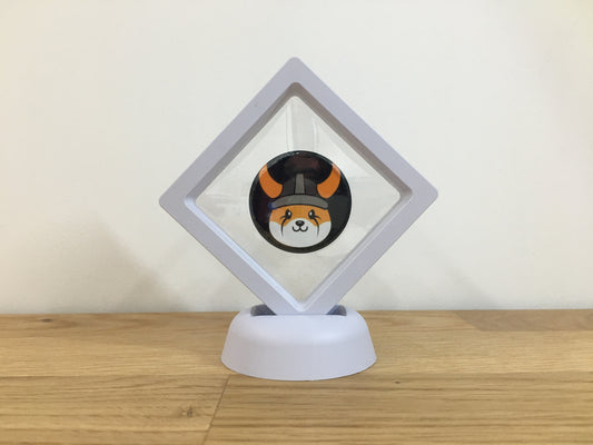Expositor Floki 3D com Moeda – Peça Decorativa para Setup Cripto